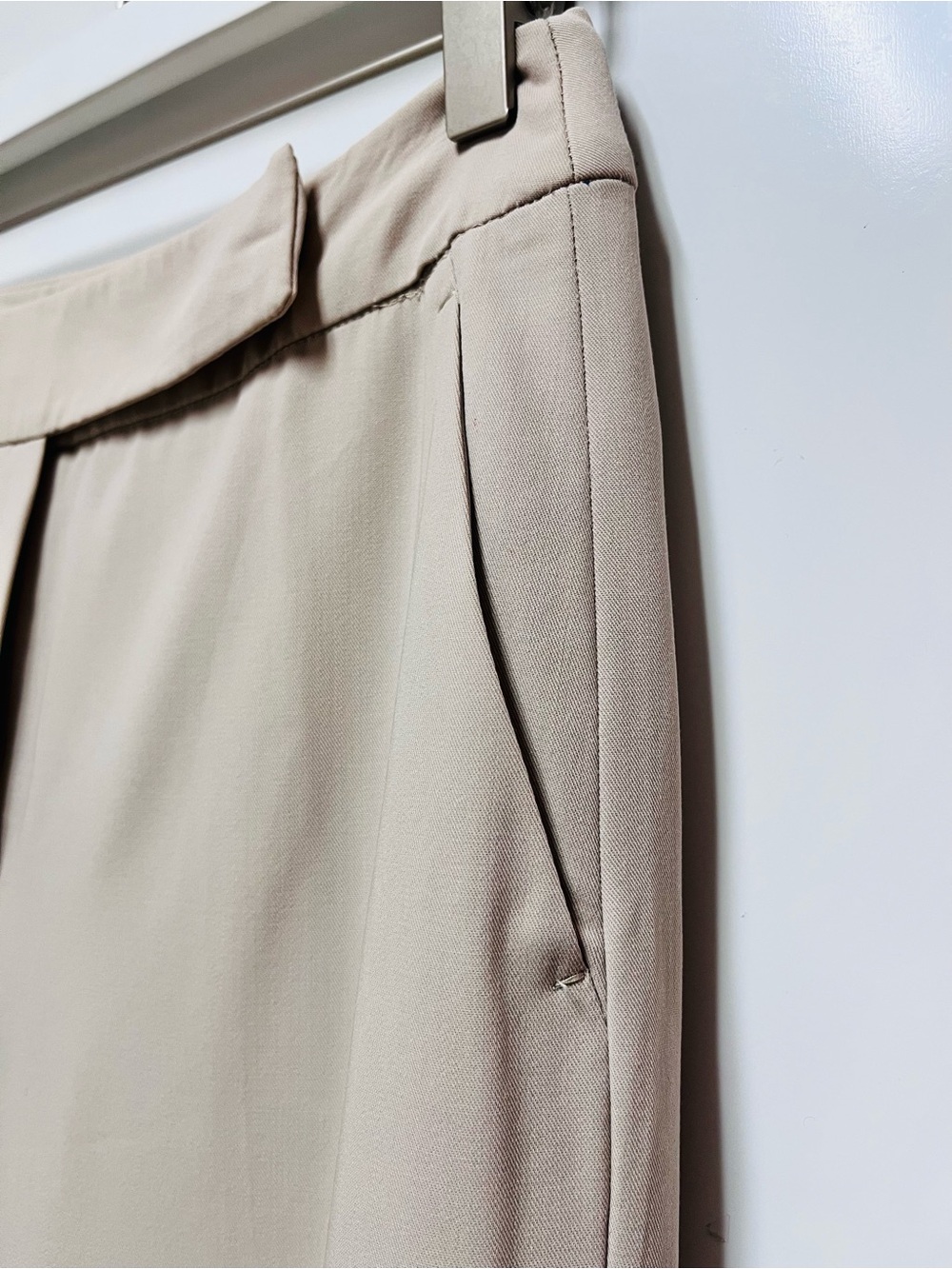 Max Mara Virgin Wool Tailored Trousers Taupe Straight Leg Made Italy US 4 - Picture 4 of 13